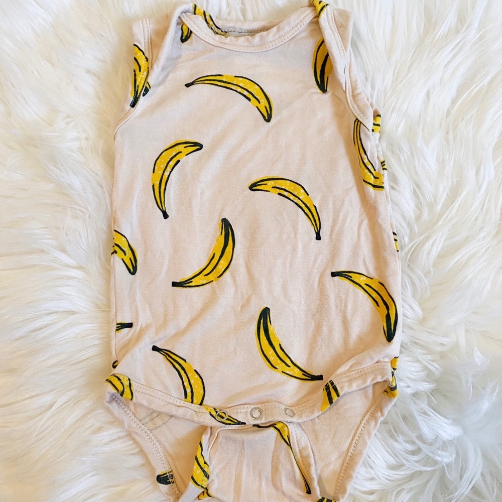 Baby bodysuit